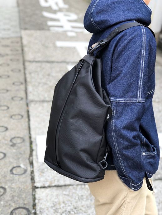  Sling Bag S / black