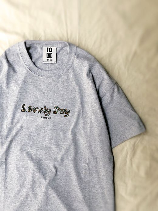 TENBOX BRODIE LOVELY DAY TEE / GRAY