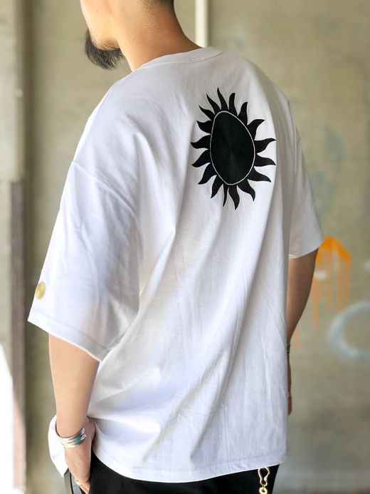 LOOKER LOOK.92 / SUN&MOON TEE / WHITE/BLACK