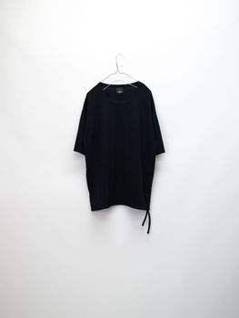 321019 / DRAW STRING TEE / BLACK