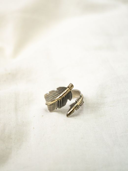 Indian Jewelry ANN LUISE VALENCIA SILVER FEATHER RING