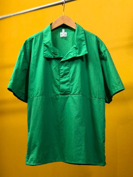 NECESSARY or UNNECESSARY Pool Side Ⅱ / green