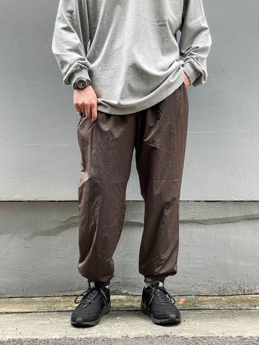 S.F.C SFCFW21P05 / TRAINING PANTS / BROWN