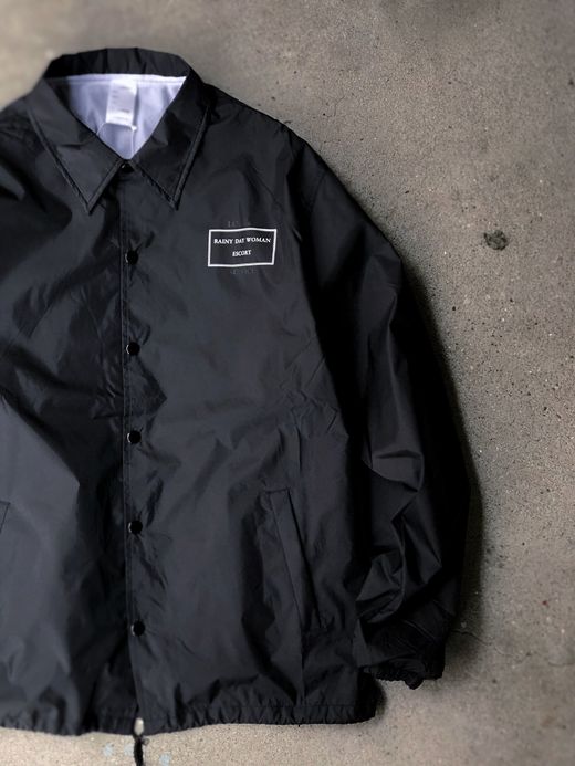 LOOKER LOOK.5 / RAINY DAY WOMAN ESCORT COACH JACKET / BLACK/WHITE