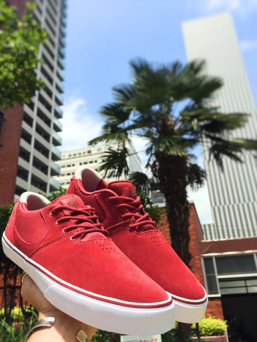 es Accel SQ / burgundy/white