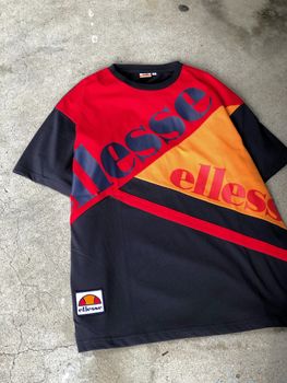 EH19110 / SLANT LOGO TEE / ネイビー