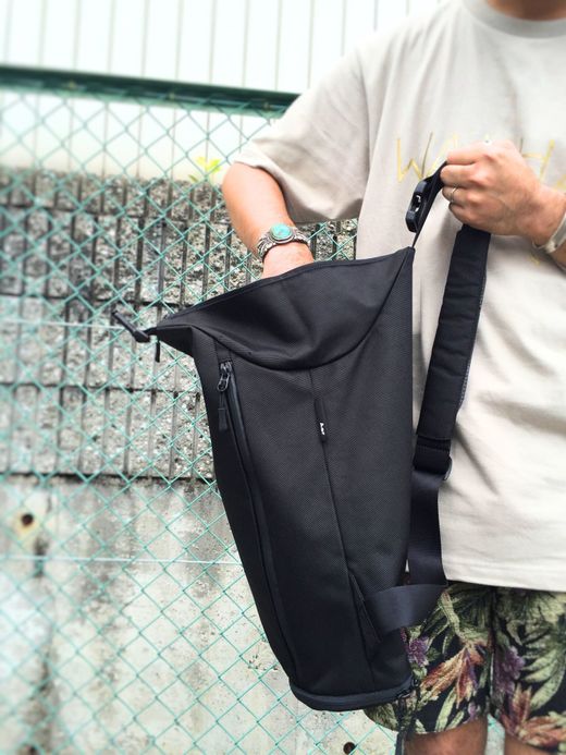  Sling Bag / black