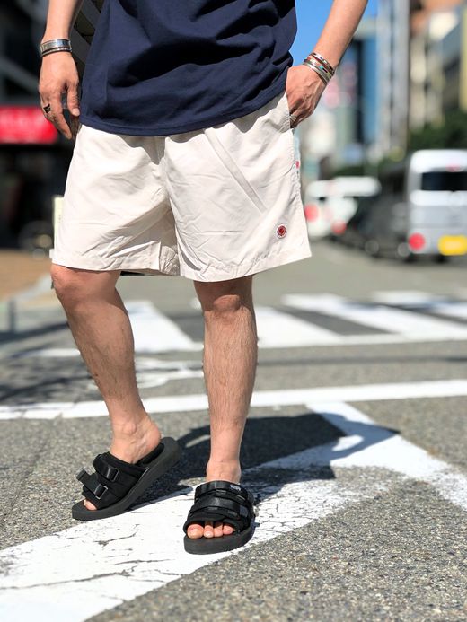 LOOKER LOOK.89 / SUN SHORTS / STONE