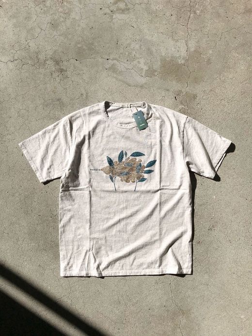 remilla R201212 / PLANTS IN WIND / WHT.MK