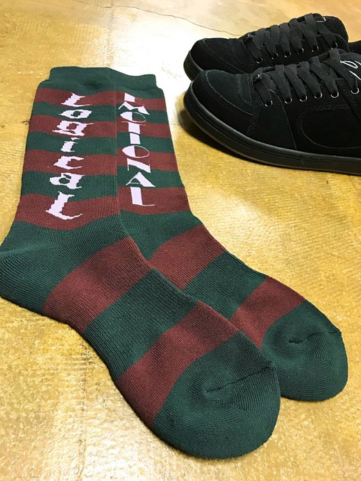 VOO Emo or Logi ? / green × burgundy