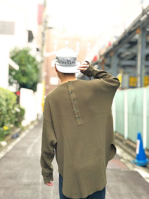ALDIES A1901628 / BACK BUTTON BIG THERMAL / KHAKI