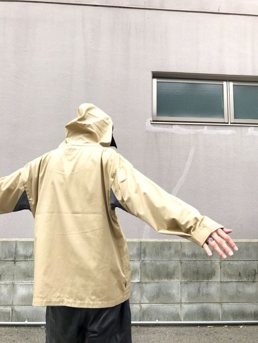 VOO Box Hoody / beige