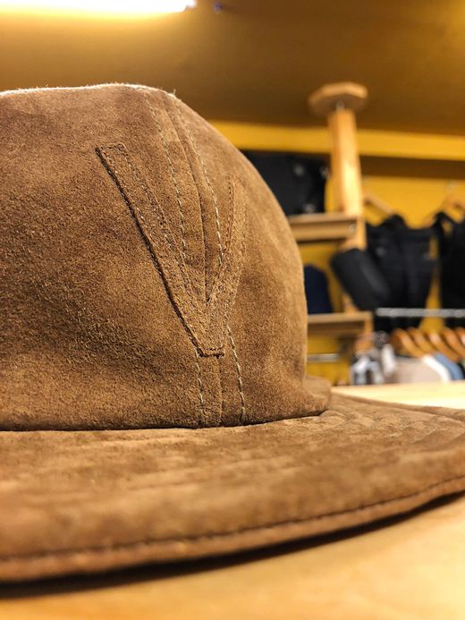 VOO Suede Cap By DECHO / DK beige