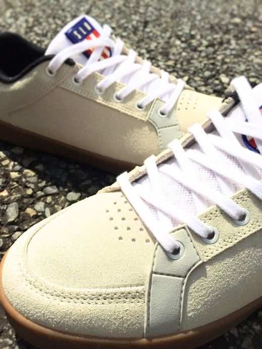 es Sal / white/gum