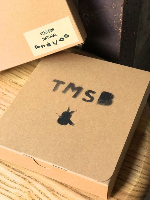 VOO VOO-988 / MAGIC LEZA CASE / NATURAL