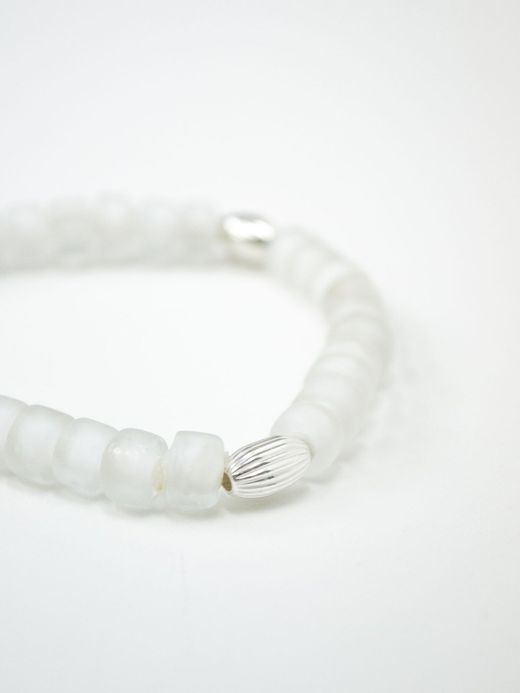 VOO VOO-URL-001 / "WHITE HEARTS" BRACELET / CLEAR MULTI 3