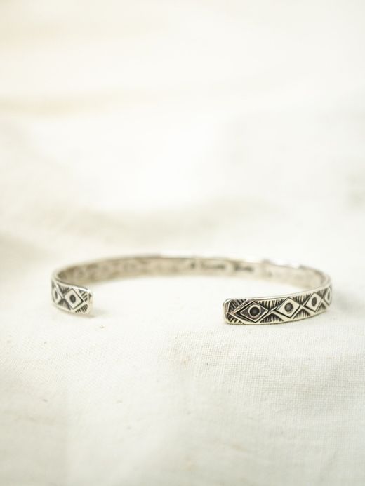 Indian Jewelry GENEVA RAMONE SILVER BANGLE