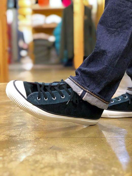 PRAS PRAS-04-002 / SHELLCAP LOW COLOR COMBI / GREEN/BLACK