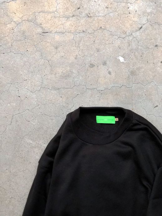 VOO VOO-944 / NEON CREW / BLACK