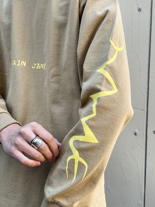 VOO VOO-1051 / M. P. J / SAND