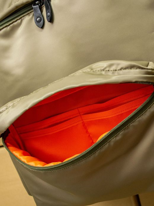 THE UNION TCB00056 / MA-1 ONIGIRI BAG / OLIVE