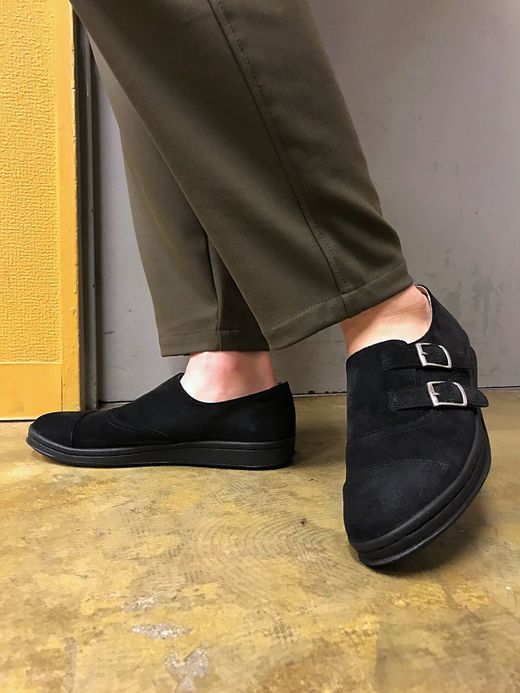 MANEBU ROAR Suede / black