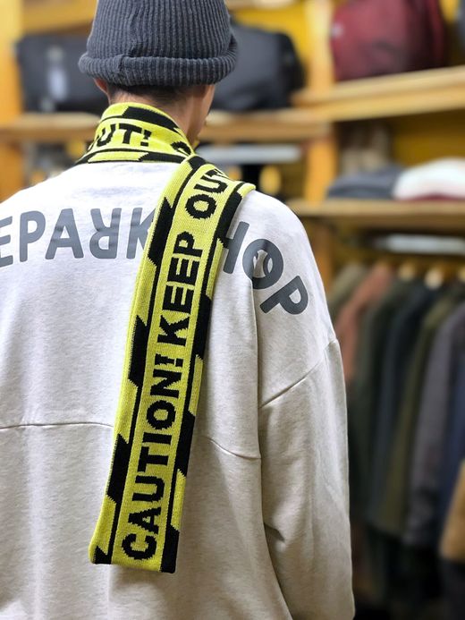 THE PARK SHOP TPS-152 / CAUTION MUFFLER ADULTS / YELLOW