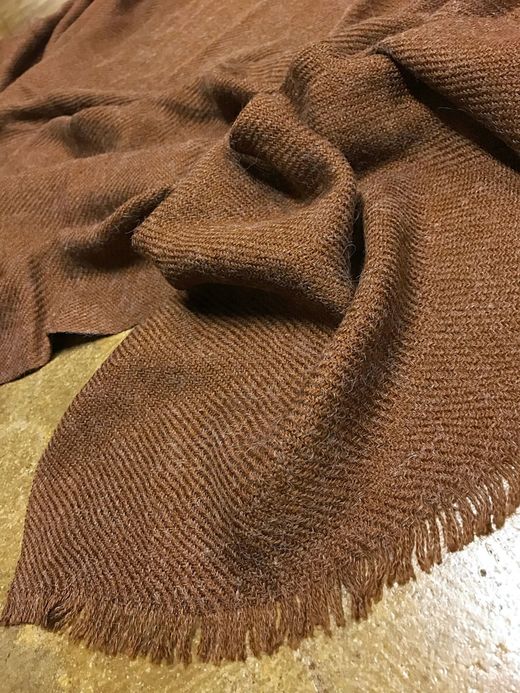 H.F and Weaver Stole / brown