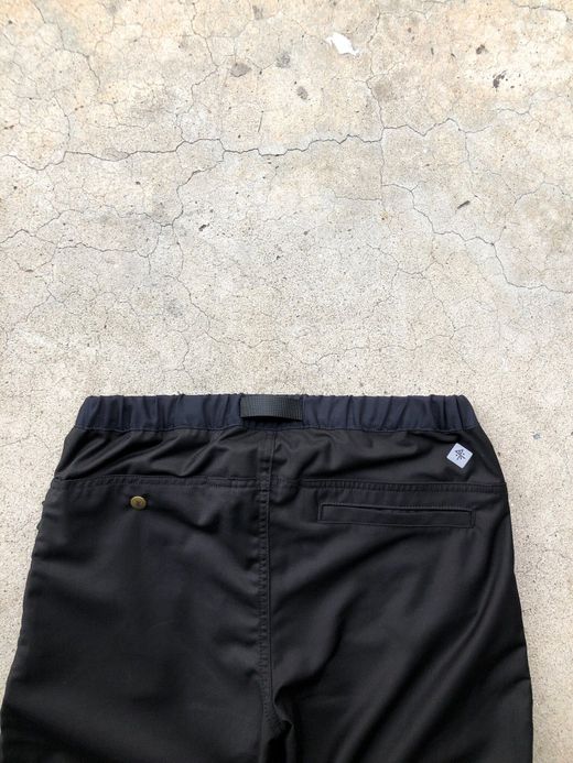 ROARK REVIVAL RPJ550 / NEW TRAVEL PANTS - NARROW FIT / BLACK