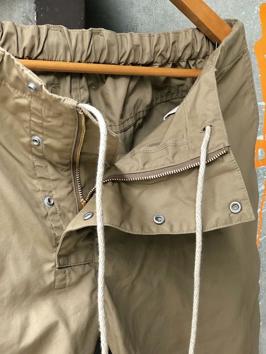 ANACHRONORM AN028 / FRONT FLAP EASY SHORTS / BEIGE