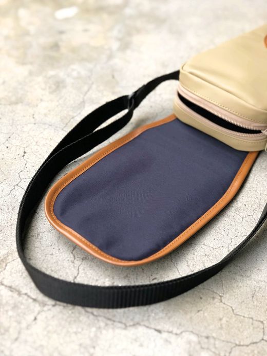 THE UNION TCB0004 / THE SHOULDER POUCH / BEIGE