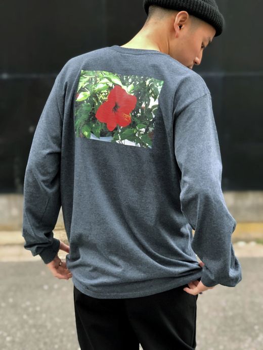 LOOKER LOOK.73 / HIBISCUS LONG TEE / C.GRAY