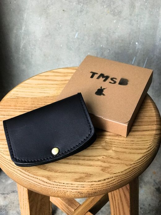 VOO VOO-988 / MAGIC LEZA CASE / BLACK