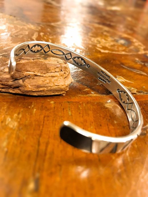 Indian Jewelry Michael Roanharse Narrow Bangle / type A