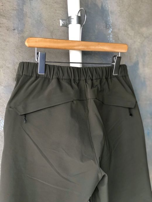 THE NORTH FACE NB41812 / VERB SHORT / ニュートープダークグリーン