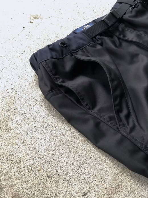 ROARK REVIVAL RPJ550 / NEW TRAVEL PANTS - NARROW FIT / BLACK