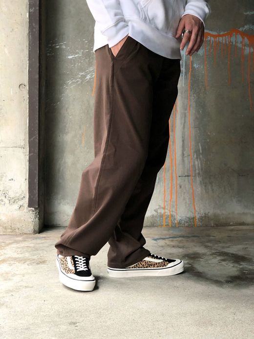 ROARK REVIVAL RPJ552 / WOOLY ST NEW TRAVEL PANTS - RELAX TAPERED / MOCCA