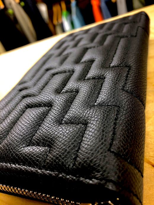 TSUNAIHAIYA FENOMENO ROUND ZIP WALLET(MAZE) / BLACK