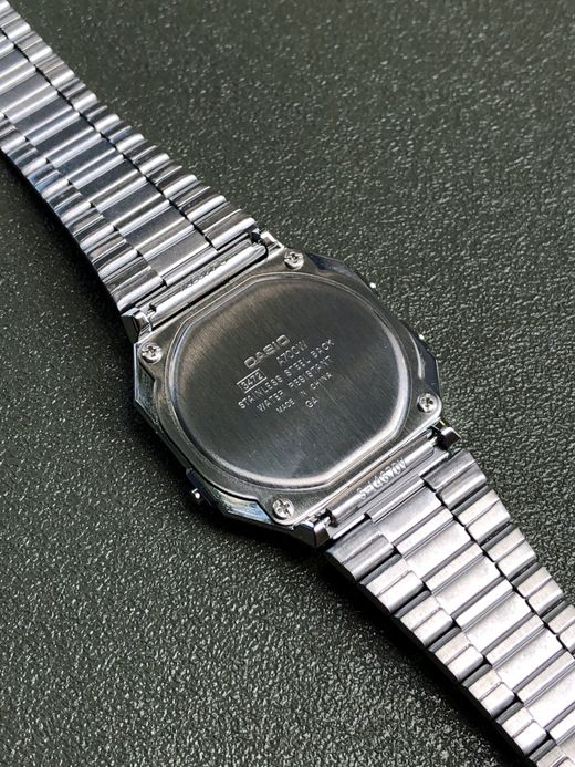 CASIO A700W-1A / SKIN DIGITAL METAL / SILVER