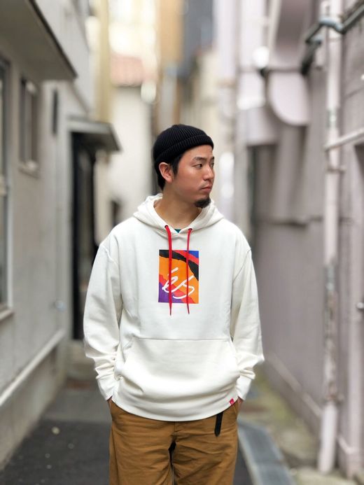 es 5130001915 / BLOCK TECH HOODIE / WHITE