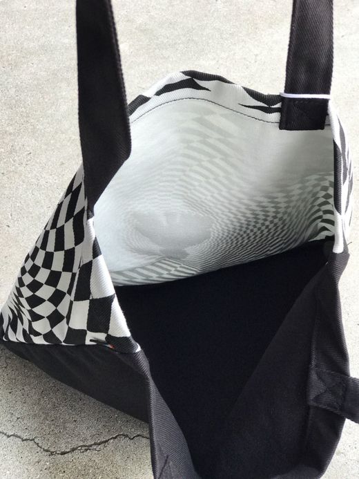 GLOBE GB71929007 / COF TOTE / VORTEX BLACK