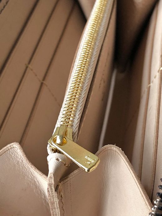 VOO VOO-A-200 / LEATHER WALLET by BRASSBOUND / BLACK