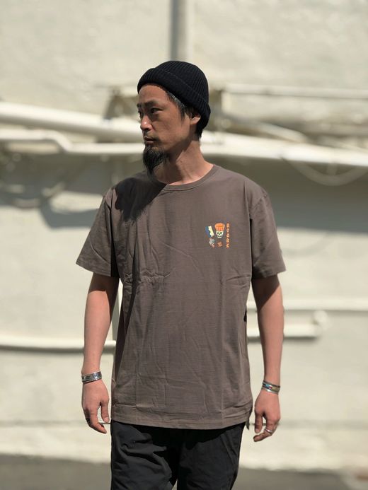 ROARK REVIVAL RTJD505 / "NOODLE HOUSE" TEE / CHARCOAL