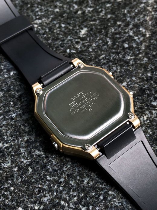 CASIO W217HM-9A / OLYMPIAN DIGITAL / GOLD