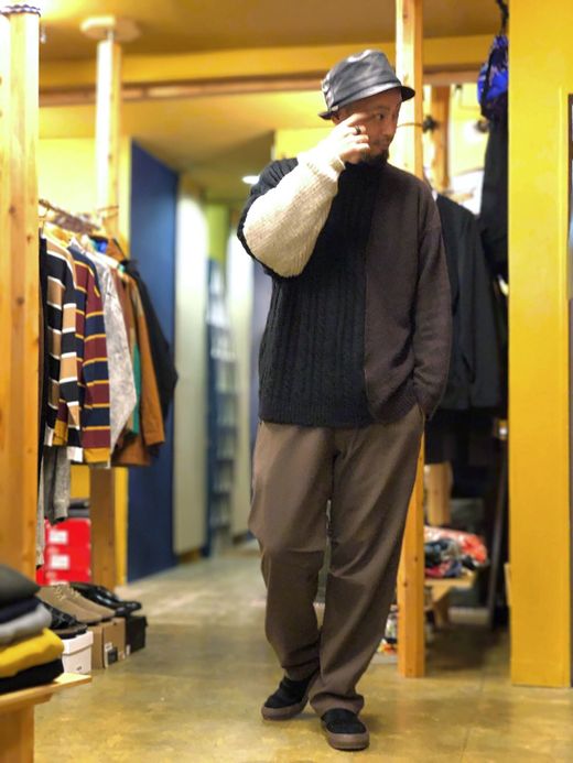 ROARK REVIVAL RPJ552 / WOOLY ST NEW TRAVEL PANTS - RELAX TAPERED / MOCCA