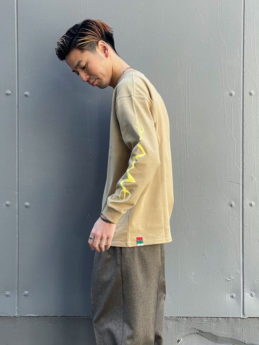 VOO VOO-1051 / M. P. J / SAND