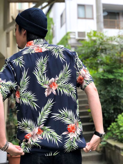 Spinner Bait レーヨンプリントオープンカラー半袖シャツ / ネイビー