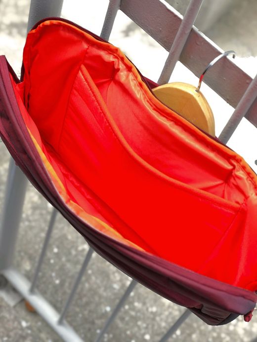  TSD-340 / THULE SUBTERRA DUFFEL CARRY-ON 40L / EMBER