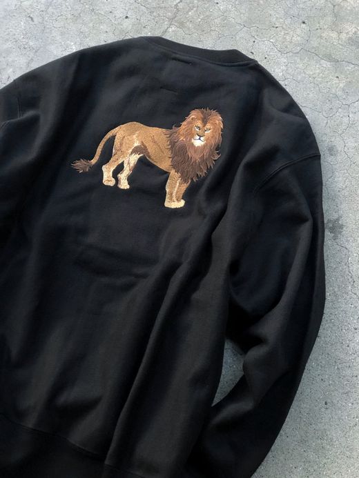 A PERSON AP-32 / LION SWEAT / BLACK