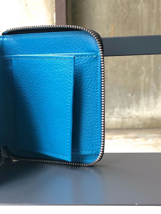 TSUNAIHAIYA BRINCADEIRA ROUND ZIP SHORT WALLET / BLACK LIGHT BLUE